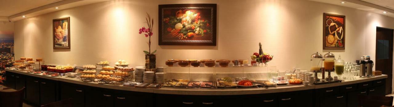 Hotel D'Luca 쿠이아바 외부 사진